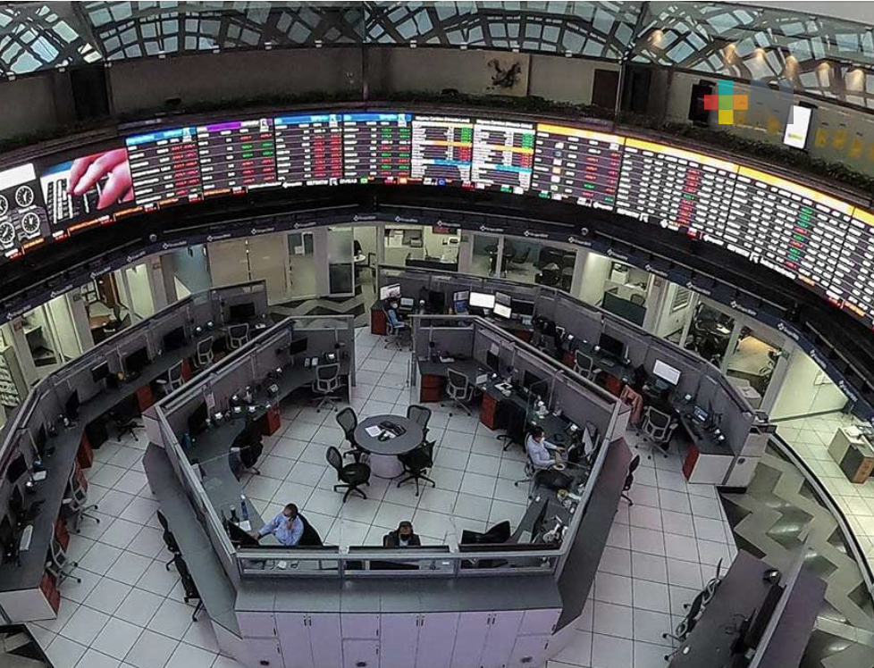 Bolsa Mexicana de Valores expulsó a Elektra por pausar su cotización